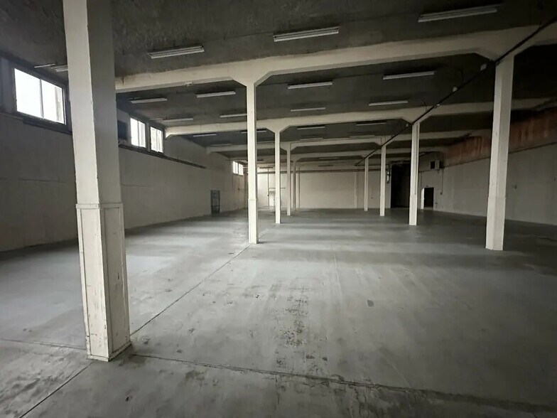 Bureau dans Reims à louer - Photo de l’immeuble – Image 2 sur 4