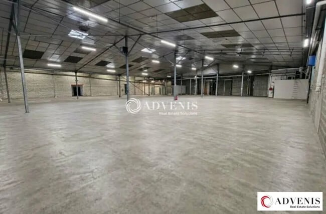 Plus de détails pour Local d’activités à vendre