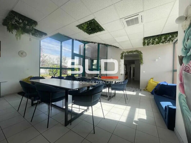 Bureau dans Valence à louer - Photo de l’immeuble – Image 1 sur 9