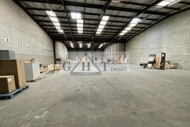 Plus de détails pour Industriel/Logistique à vendre