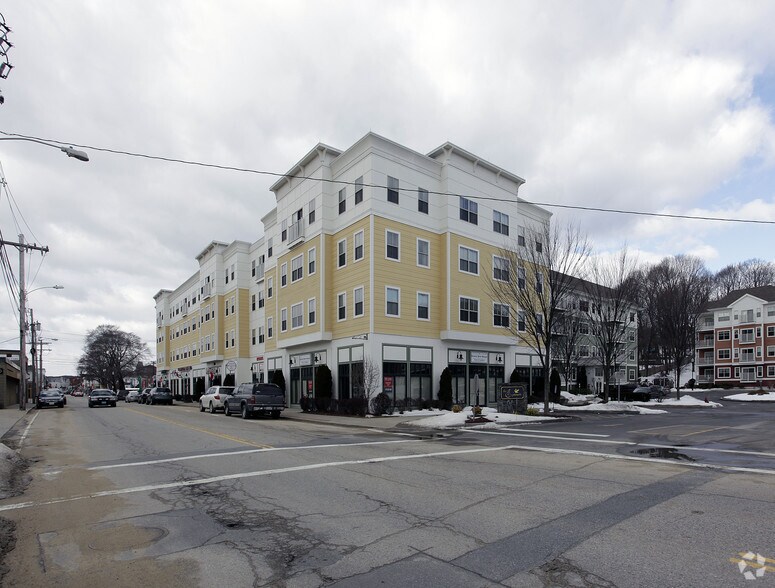 246 Main St, Hudson, MA à vendre - Photo de l’immeuble – Image 3 sur 13