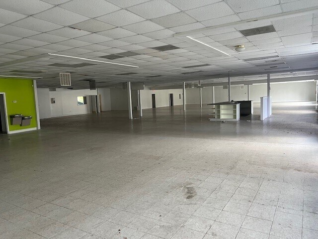 31541-31555 US Highway 19 N, Palm Harbor, FL à vendre - Photo intérieure – Image 3 sur 7