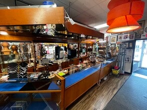 11508-11534 Clifton Blvd, Cleveland, OH à louer Photo intérieure– Image 1 sur 13