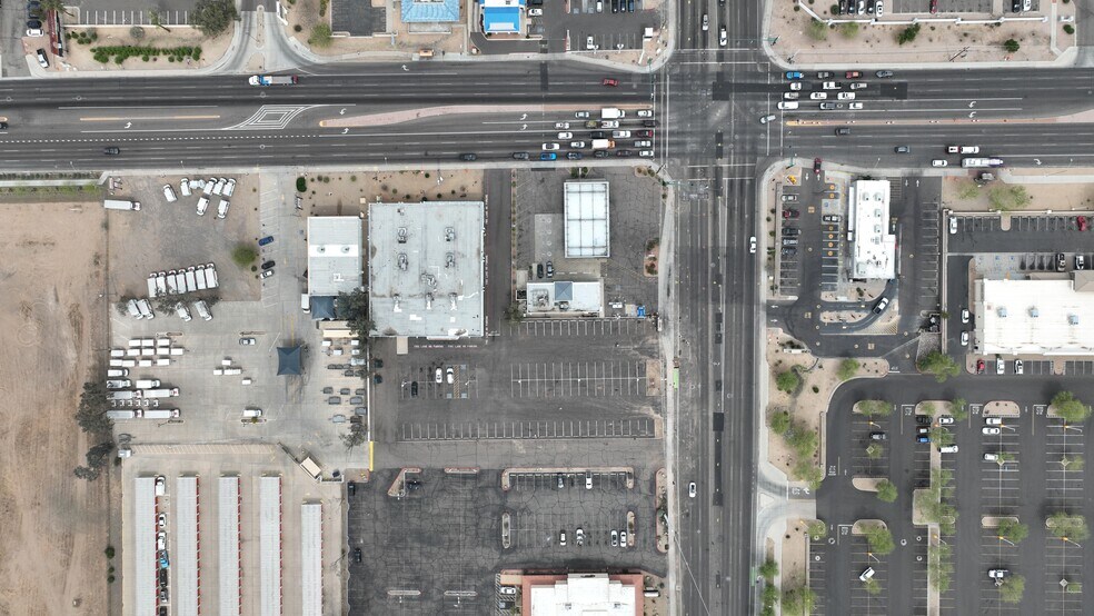 1919 W Bell Rd, Phoenix, AZ à vendre - Photo de l’immeuble – Image 2 sur 7