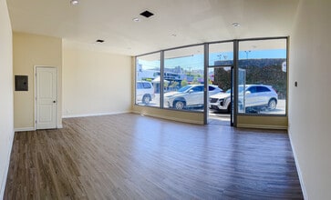 4344-4374 Woodman Ave, Sherman Oaks, CA à louer Photo intérieure– Image 1 sur 4