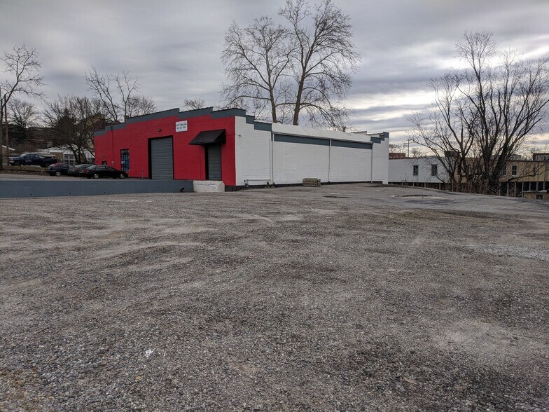 186 Patton Ave, Asheville, NC à louer - Photo de l’immeuble – Image 1 sur 4