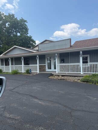 Plus de détails pour 1122 Lincoln Hwy, Rochelle, IL - Bureau, Local commercial à louer