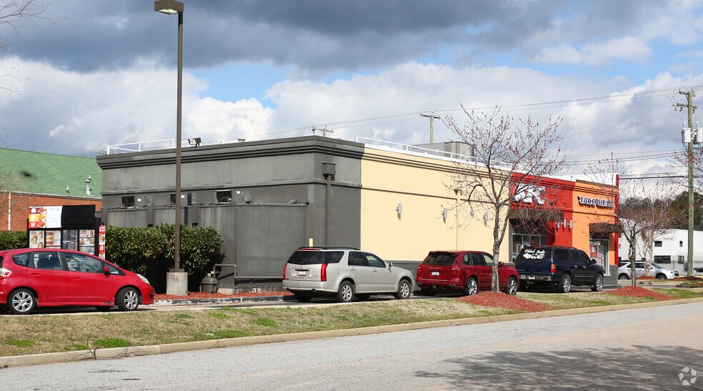 8340 Brook Rd, Richmond, VA à vendre - Photo de l’immeuble – Image 2 sur 5