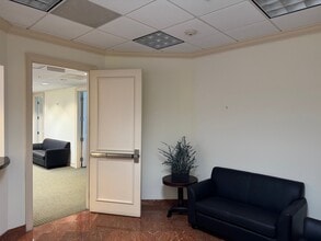 12 SE 7th St, Fort Lauderdale, FL à louer Photo intérieure– Image 1 sur 5