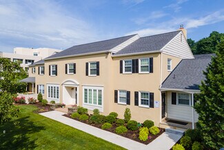 Plus de détails pour 237 W Lancaster Ave, Devon, PA - Industriel/Logistique à louer