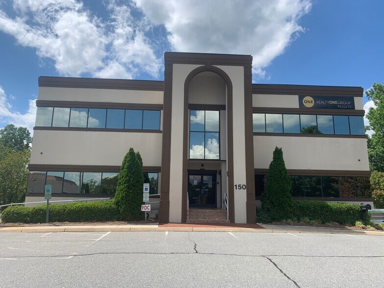 150 Charlois Blvd, Winston-Salem, NC à louer - Photo de l’immeuble – Image 2 sur 11