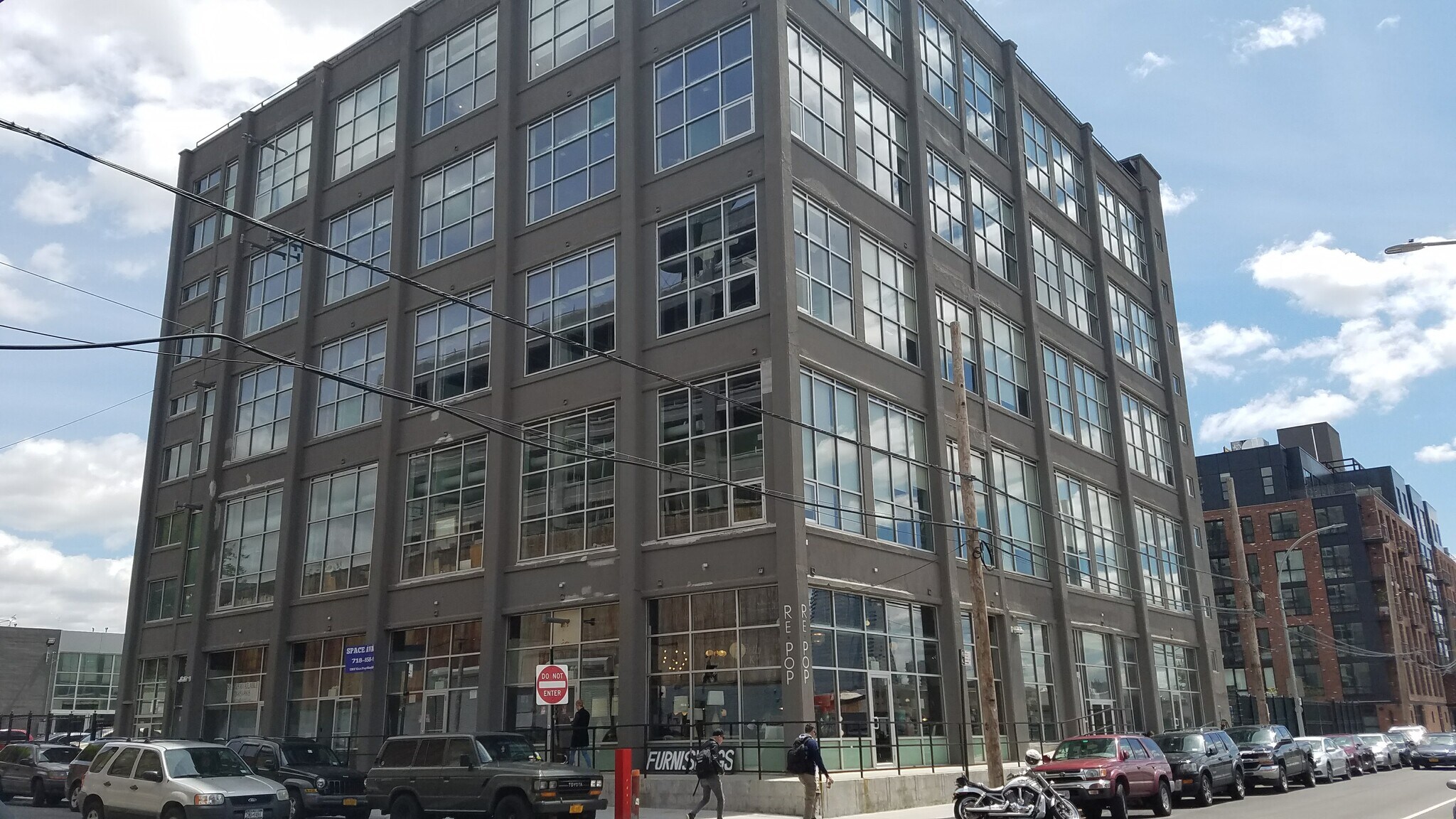 42 West St, Brooklyn, NY à louer Photo de l’immeuble– Image 1 sur 10