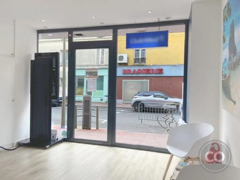 Bureau dans Sèvres à vendre - Photo de l’immeuble – Image 3 sur 7