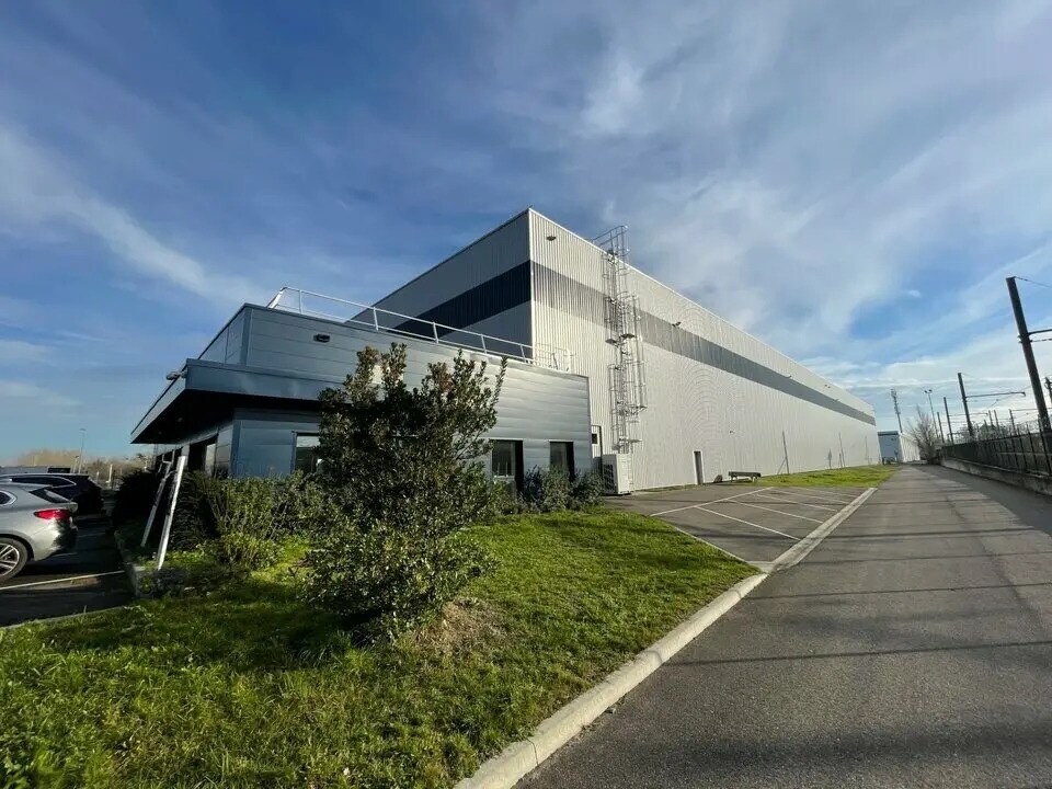 Local d’activités dans Bruges à louer Photo de l’immeuble– Image 1 sur 13