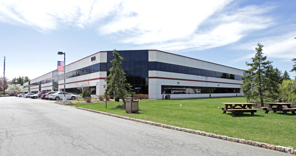 100 American Rd, Morris Plains, NJ à louer - Photo de l’immeuble – Image 3 sur 3