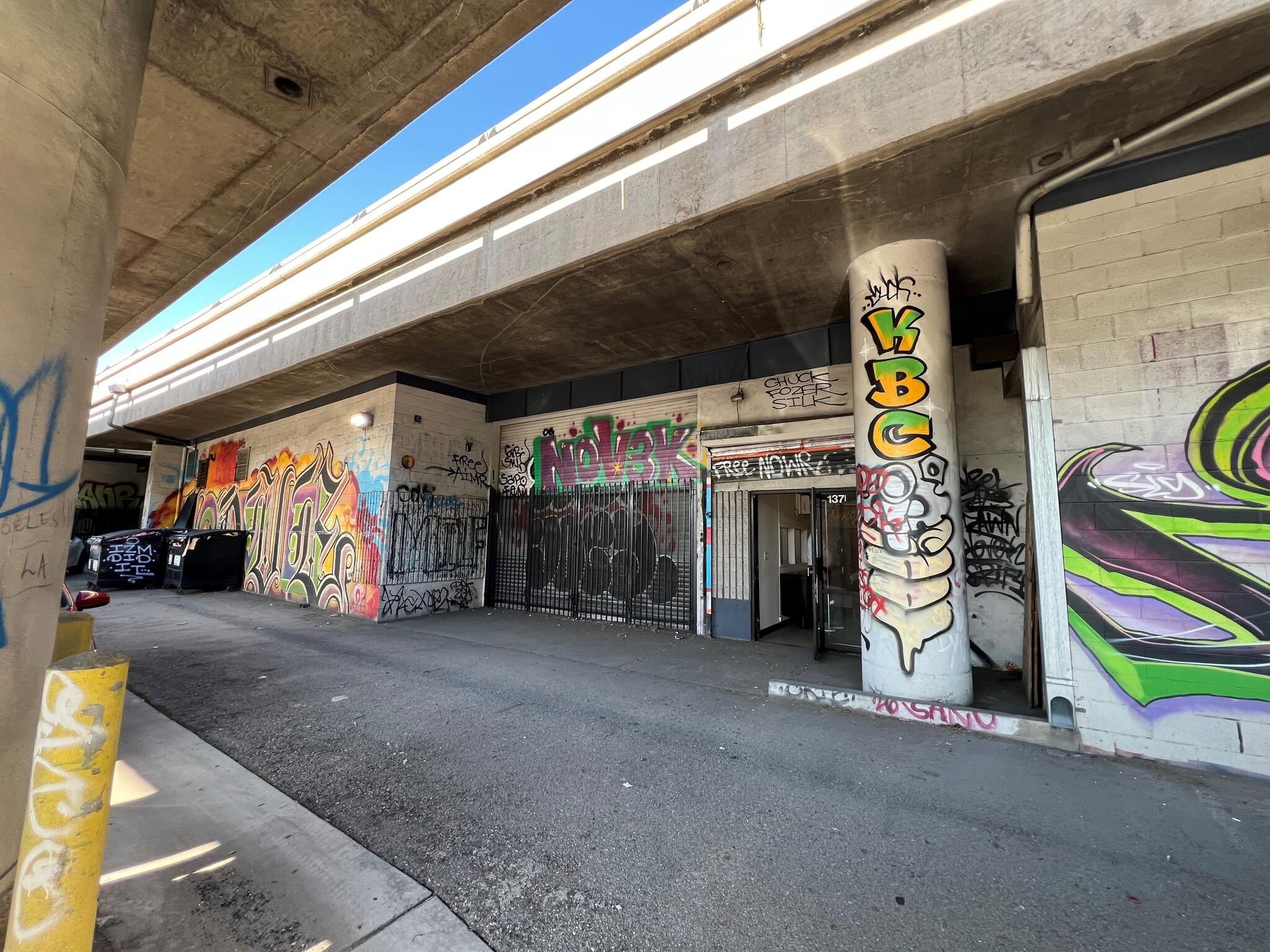 1341-1377 S Santa Fe Ave, Los Angeles, CA à louer Photo principale– Image 1 sur 17