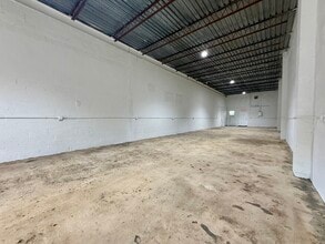 820-826 NW 10th Ter, Fort Lauderdale, FL à louer Photo intérieure– Image 1 sur 12