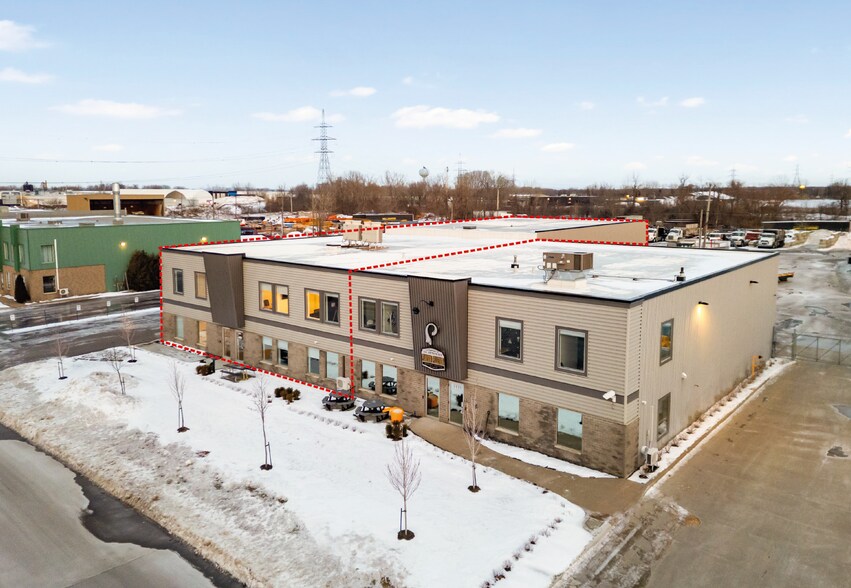 1525-1531 Rue Jean-Lachaîne, Sainte-Catherine, QC à louer - Photo de l’immeuble – Image 3 sur 8
