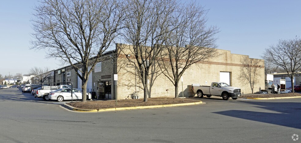 10780 Hanna St, Beltsville, MD à louer - Photo principale – Image 2 sur 25
