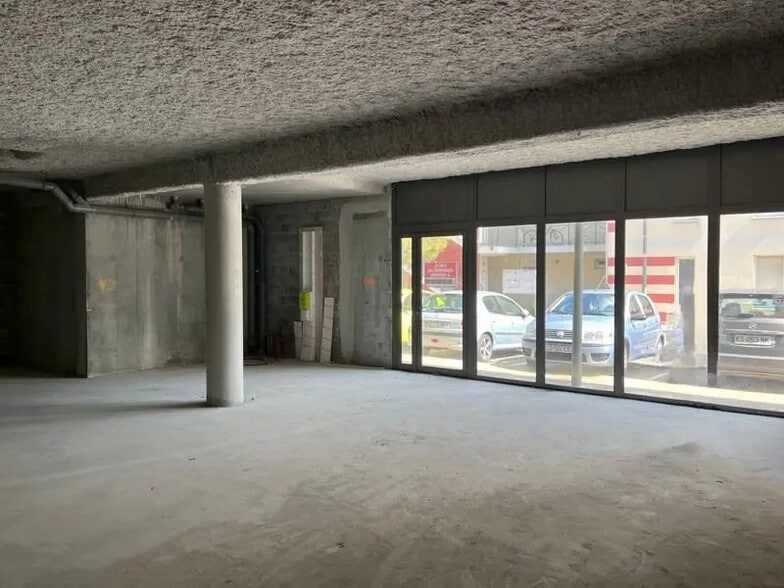 Local commercial dans Le Teich à vendre - Photo de l’immeuble – Image 2 sur 4