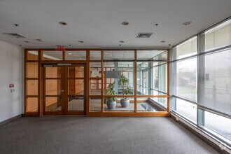 2000 Lenox Dr, Lawrenceville, NJ à louer Photo intérieure– Image 2 sur 7