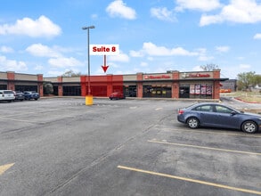 2500-2502 SW 14th St, Bentonville, AR à louer Photo de l’immeuble– Image 1 sur 5