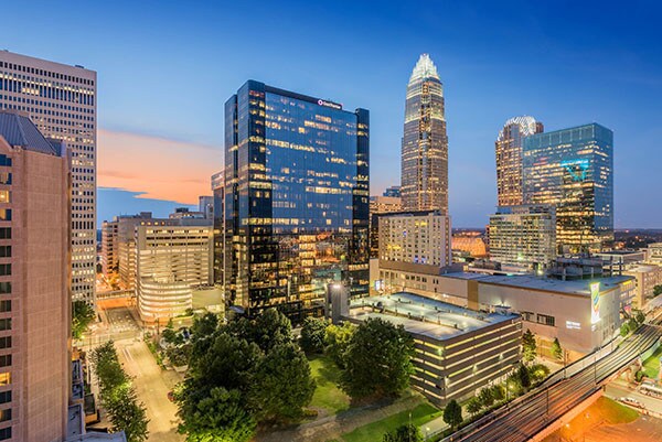 201 S College St, Charlotte, NC à louer - Photo de l’immeuble – Image 1 sur 11