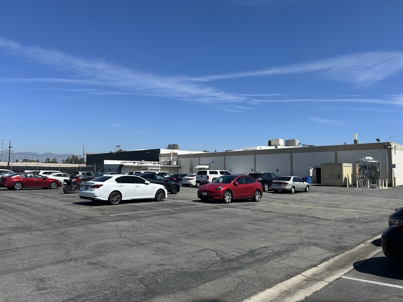 7911-7913 Haskell Ave, Van Nuys, CA à louer - Photo de l’immeuble – Image 2 sur 7