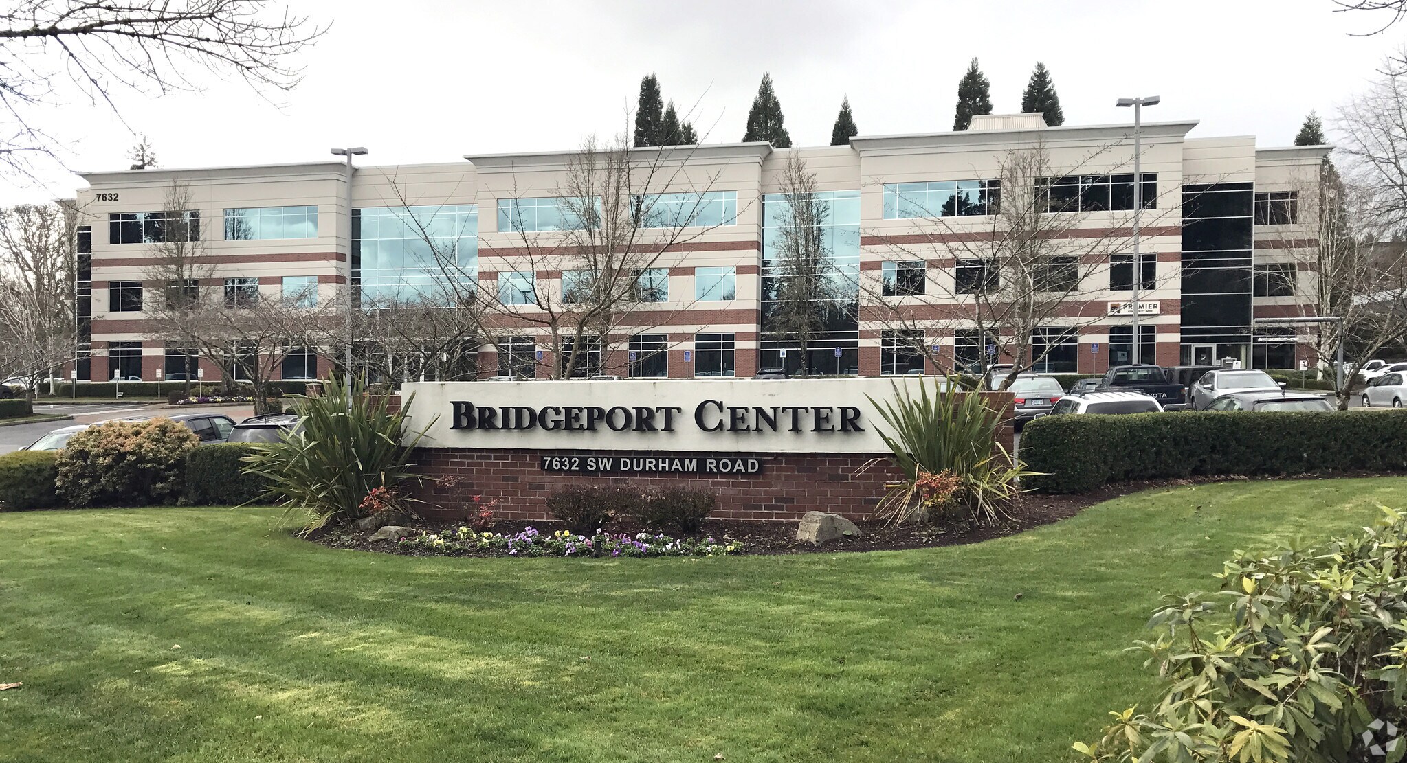 7632 SW Durham Rd, Tigard, OR à louer Photo de l’immeuble– Image 1 sur 16