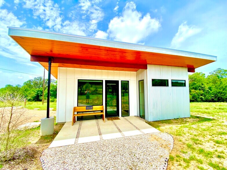 405 Martin rd, Dripping Springs, TX à vendre - Photo de l’immeuble – Image 1 sur 16