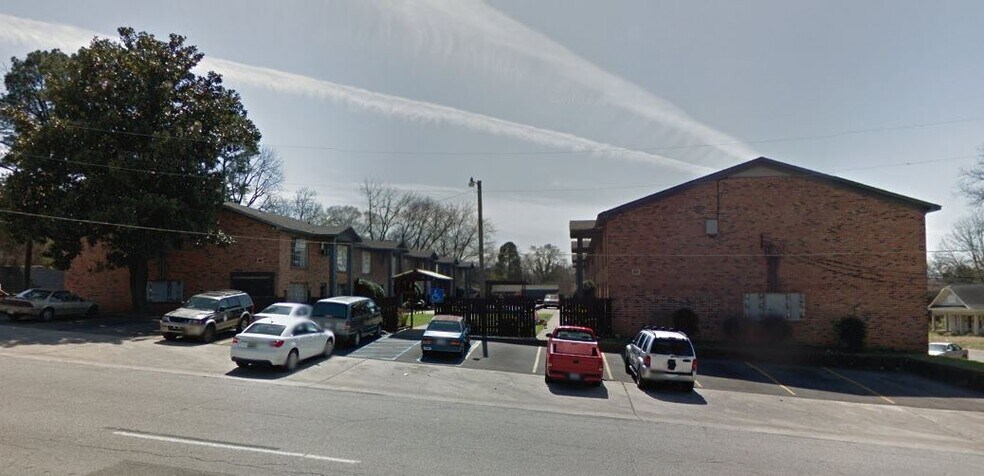 300 19th St S, Bessemer, AL à vendre - Photo principale – Image 1 sur 1