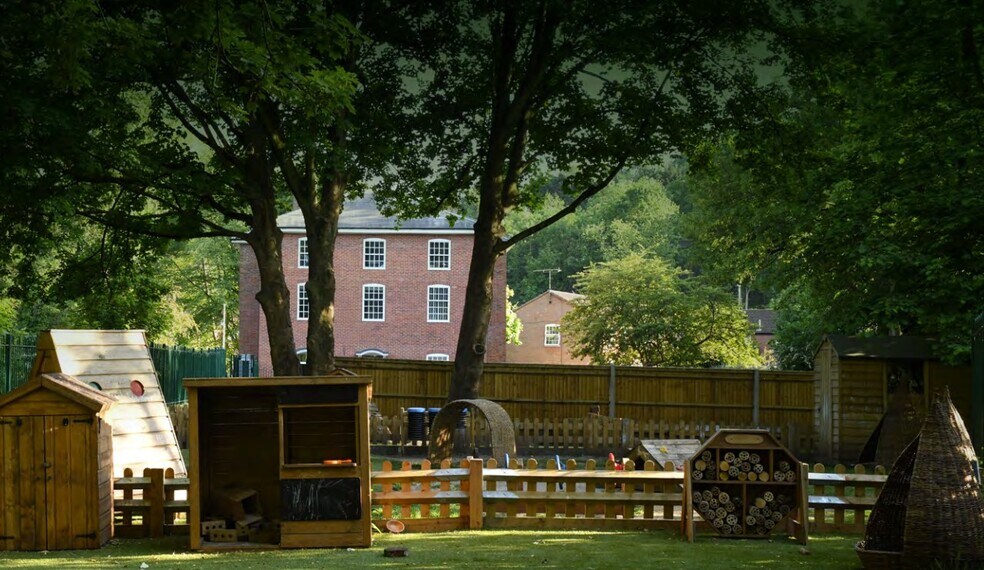 Boundary Rd, High Wycombe à vendre - Photo de l’immeuble – Image 3 sur 7