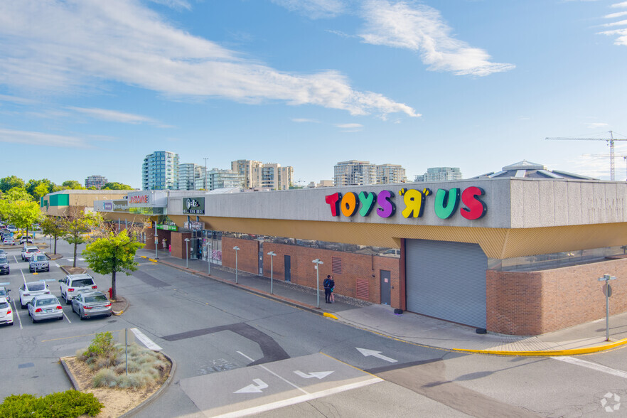 5300 No 3 Rd, Richmond, BC à louer - Photo de l’immeuble – Image 3 sur 27