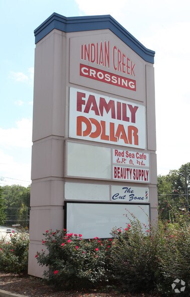 4104 Redan Rd, Stone Mountain, GA à louer - Photo de l’immeuble – Image 2 sur 3