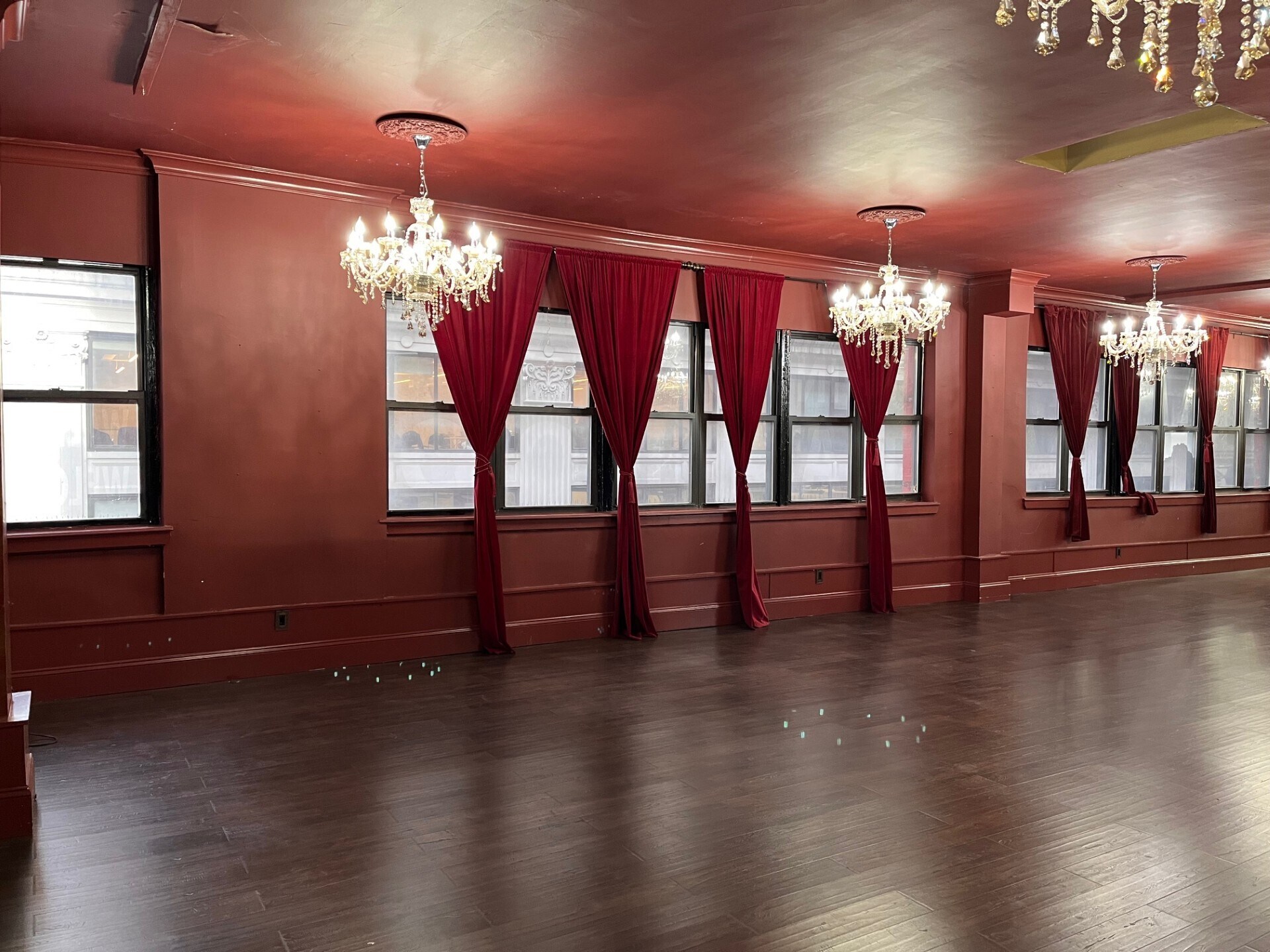 516 8th Ave, New York, NY à louer Photo principale– Image 1 sur 6