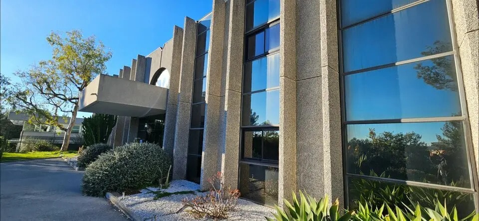 Bureau dans SOPHIA ANTIPOLIS à louer - Photo de l’immeuble – Image 2 sur 5