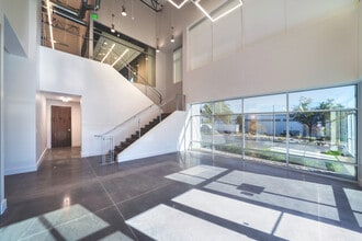 29125 Avenue Paine, Valencia, CA à louer Photo intérieure– Image 2 sur 10