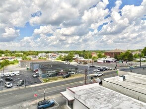 214 W Main St, Gallatin, TN à louer Photo de l’immeuble– Image 2 sur 17