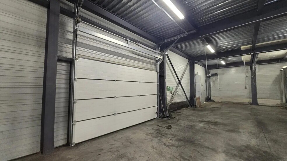 Industriel/Logistique dans Hyères à louer - Photo intérieure – Image 2 sur 5