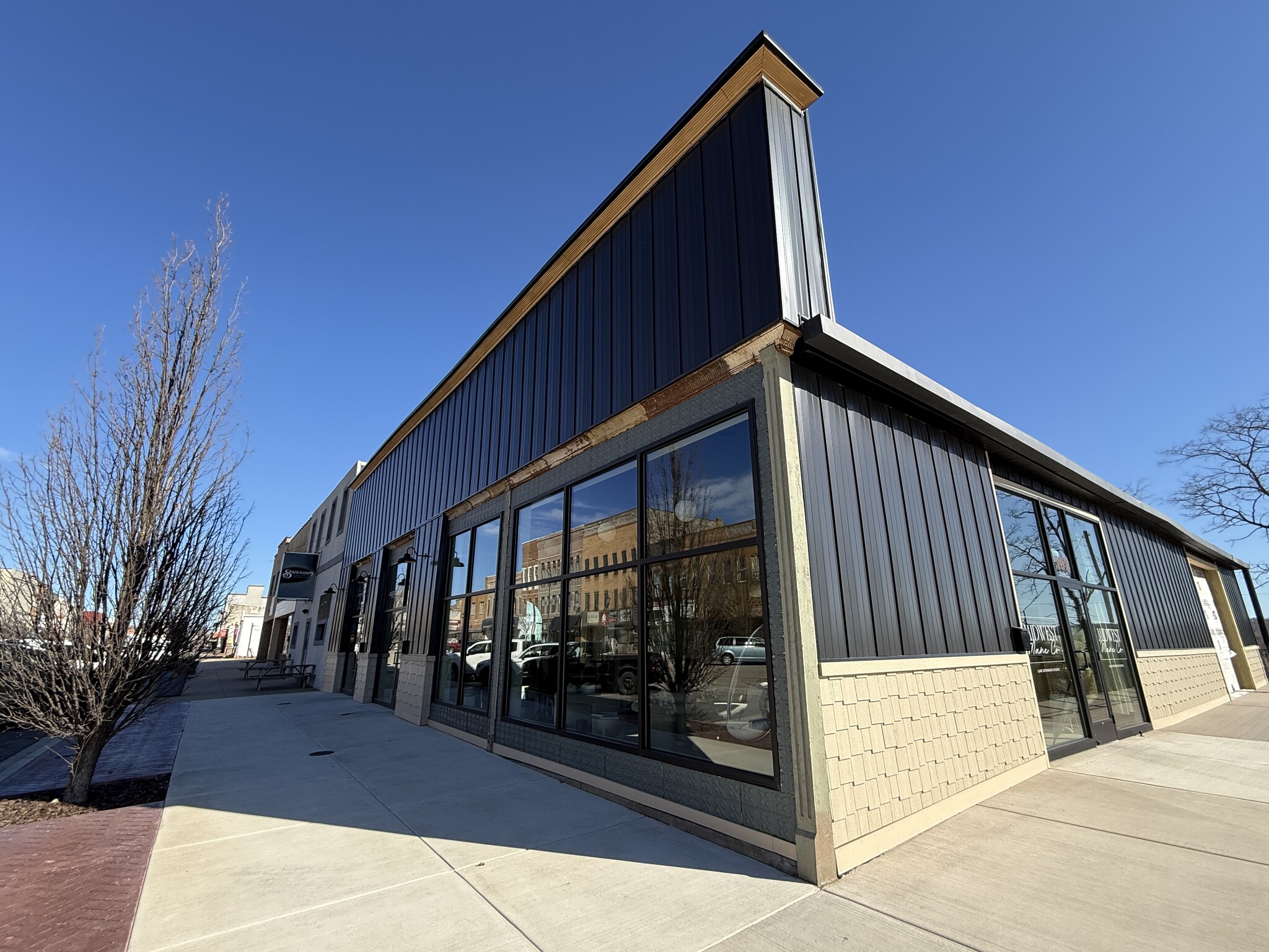 502 1st St, LaSalle, IL à vendre Photo principale– Image 1 sur 28