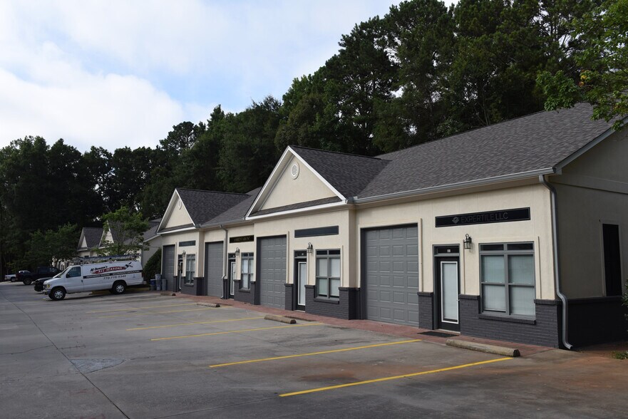 193-199 Fulton Ct, Peachtree City, GA à louer - Photo principale – Image 3 sur 13