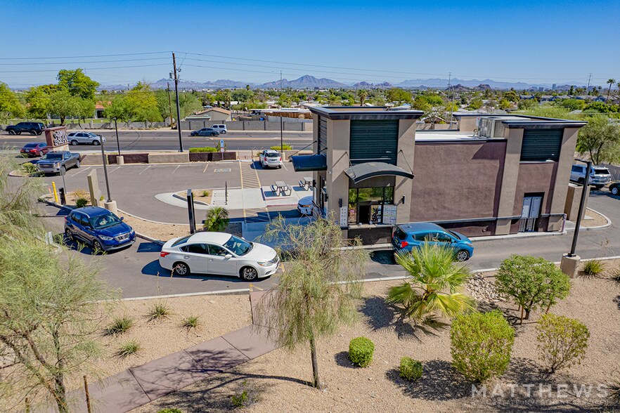 4377 E Baseline Rd, Phoenix, AZ à vendre - Photo de l’immeuble – Image 2 sur 5