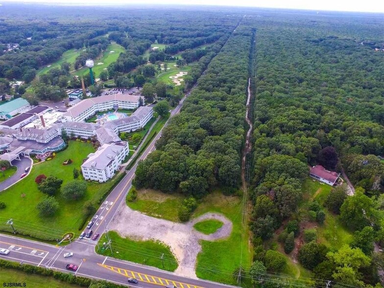 Route 9, Jimmie Leeds Rd, Galloway Township, NJ à louer - Photo principale – Image 1 sur 2