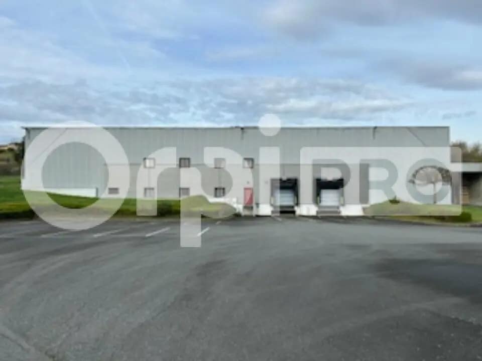 Bureau dans Quincié-en-Beaujolais à vendre Photo de l’immeuble– Image 1 sur 13