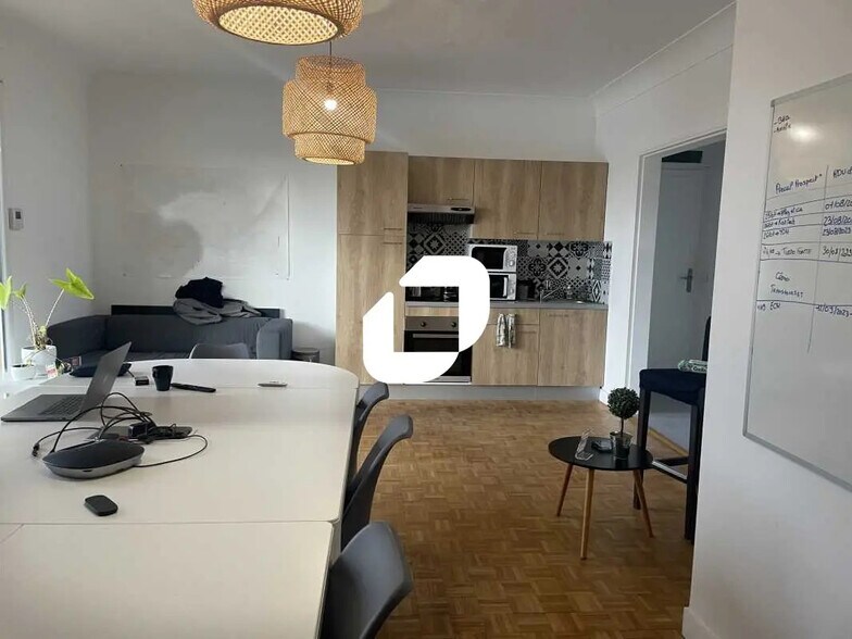 Bureau dans Bruges à louer - Photo de l’immeuble – Image 3 sur 6