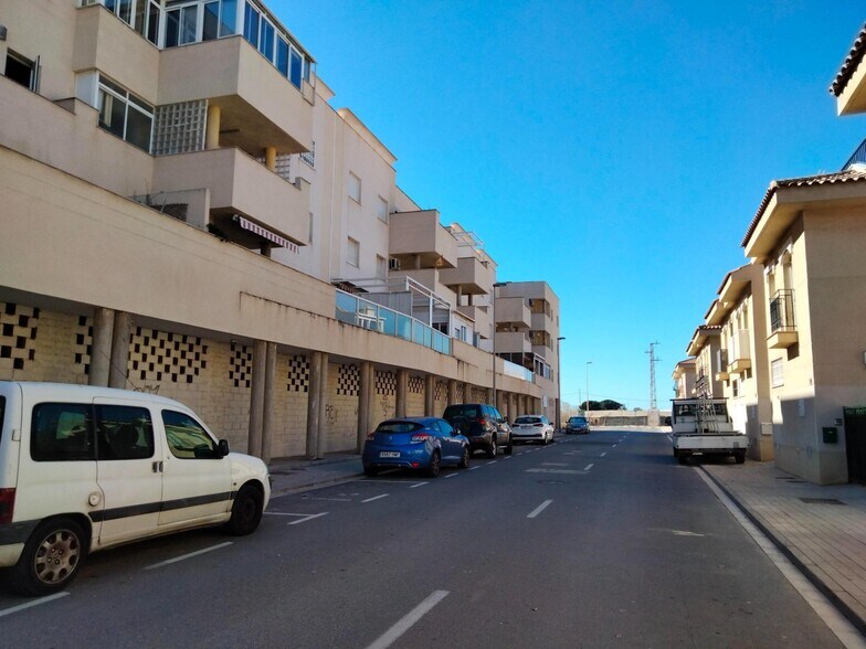 Local commercial dans Almería, Almería à vendre - Photo de l’immeuble – Image 2 sur 12