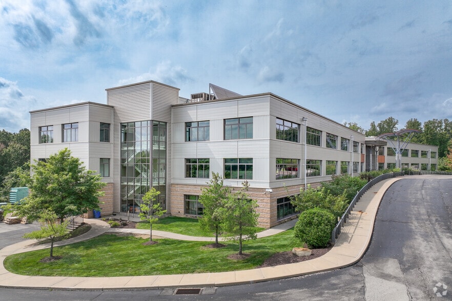100 Global View Dr, Warrendale, PA à louer - Photo de l’immeuble – Image 3 sur 16