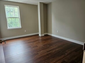 1221 N Church St, Moorestown, NJ à louer Photo intérieure– Image 1 sur 2