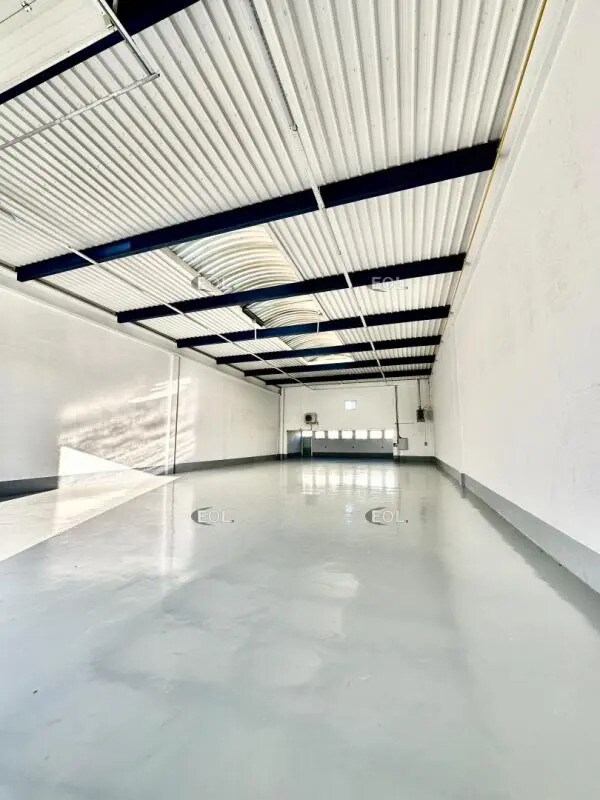 Local d’activités dans Bonneuil-sur-Marne à louer Photo de l’immeuble– Image 1 sur 8