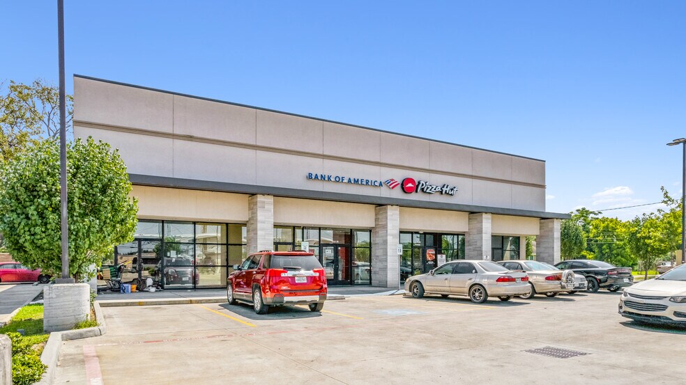 1454 Lockwood Dr, Houston, TX à louer - Photo de l’immeuble – Image 3 sur 6